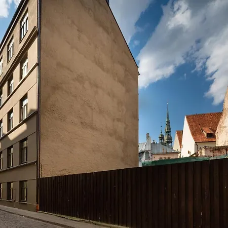 Old Cozy One Bedroom * Riga