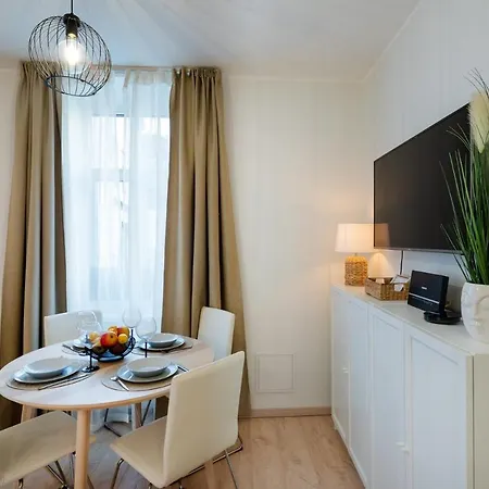 Old Cozy One Bedroom