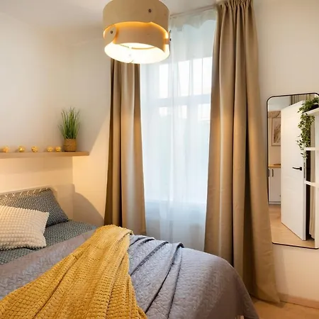 Old Cozy One Bedroom