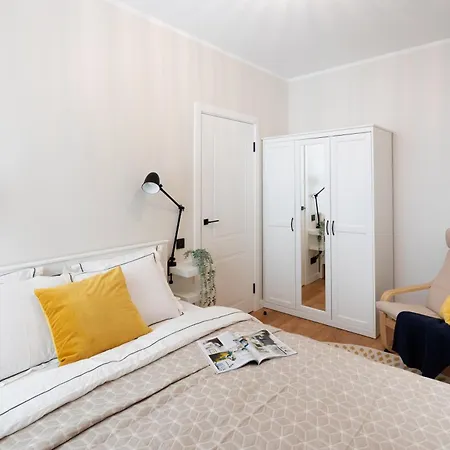 Old Cozy One Bedroom