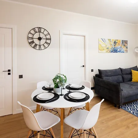 Old Cozy One Bedroom Appartement