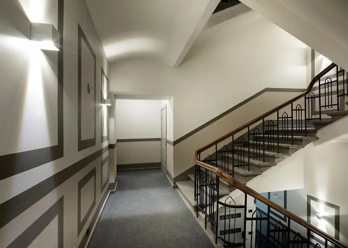 Apartment Old Cozy One Bedroom *