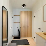 Old Cozy One Bedroom *